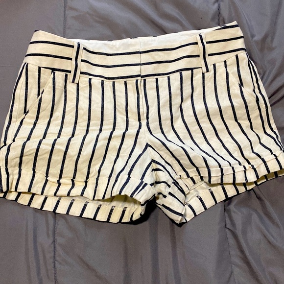 Striped Express shorts-6 - Picture 1 of 3
